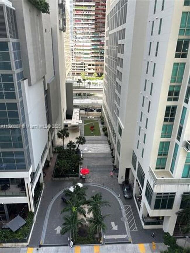 Building Photo - 300 Biscayne Blvd Way