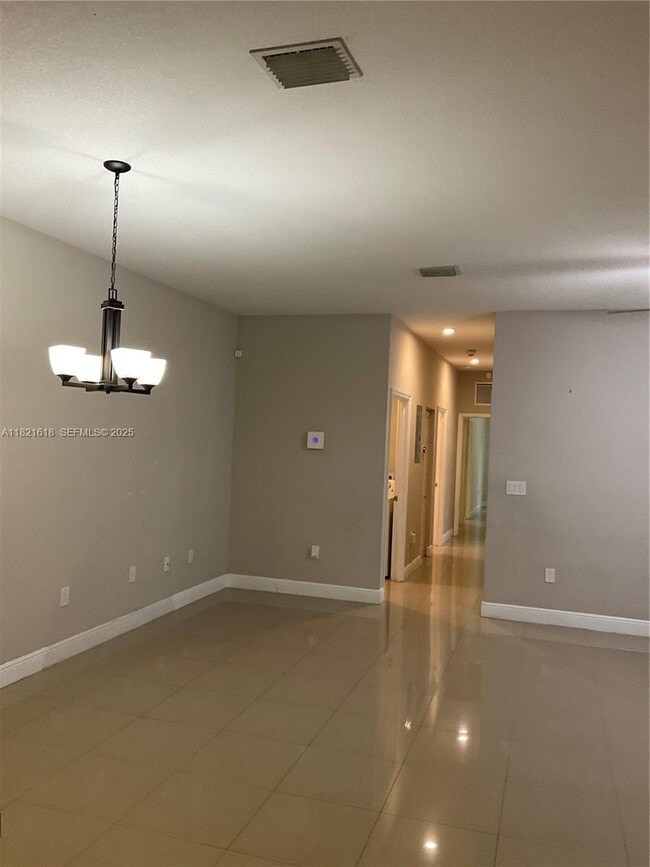 Building Photo - 798 NE 43rd St