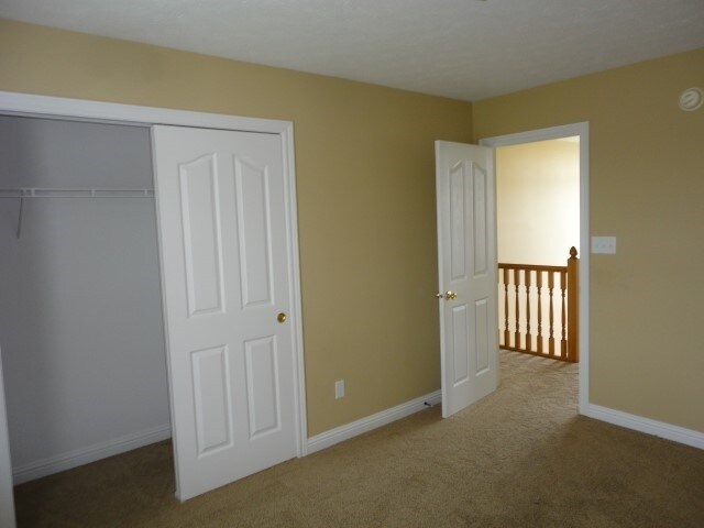 Building Photo - 960 Foxtail Ct