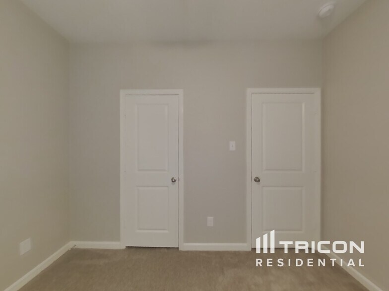Building Photo - 6505 Monitor Ln