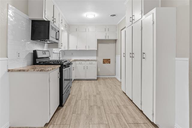 Building Photo - 5229 Ira St