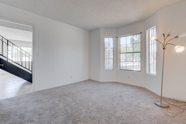 Building Photo - 5519 Myron Cir