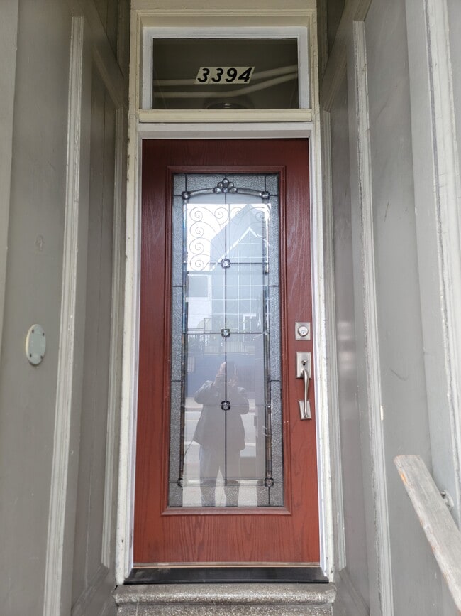 DOOR ENTRANCE - 3394 24th St