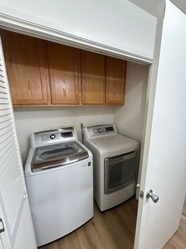 Building Photo - Beautiful 3 Bedroom 2 Bath !!