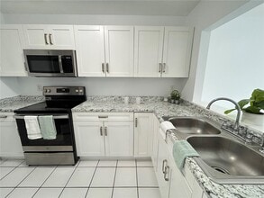 Building Photo - 15332 SW 72nd St