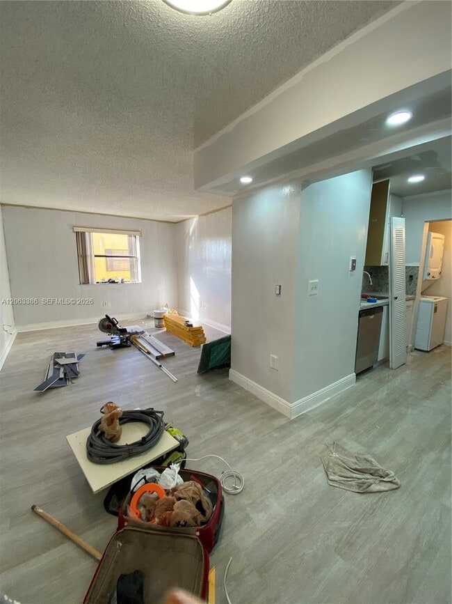 Building Photo - 556 NW 114th Ave