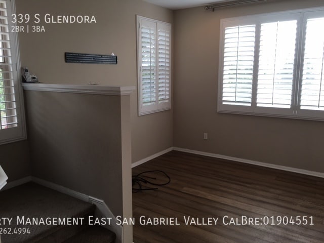 Building Photo - 339 S Glendora-