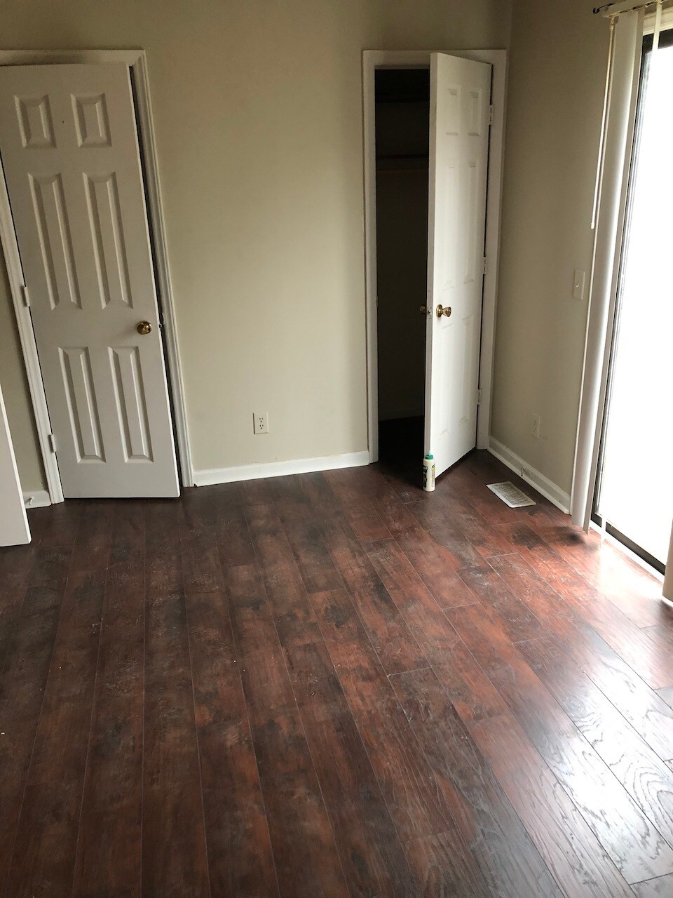 Building Photo - 204 S Saint John St