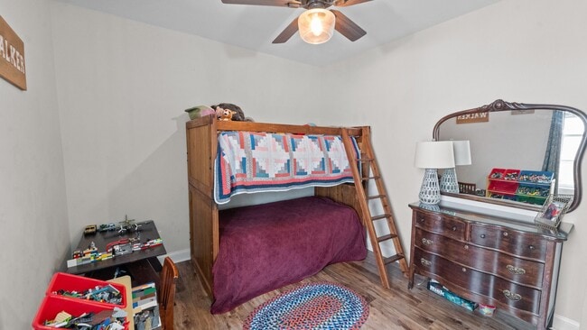 Building Photo - Spacious 6-Bedroom Waterfront Home in Richmond Hill, GA