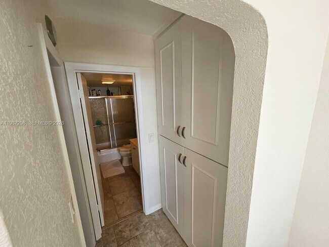 Building Photo - 3000 Marcos Dr