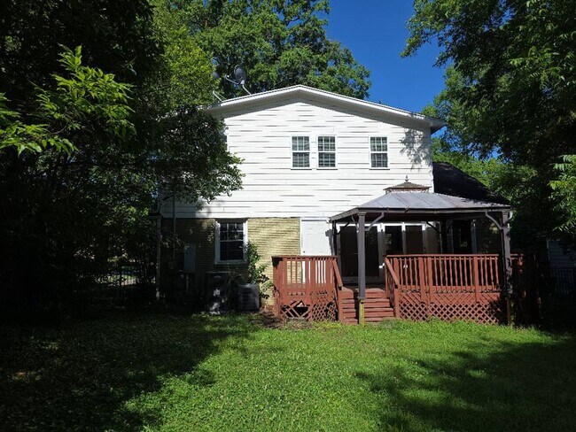 Building Photo - 3711 Park Rd