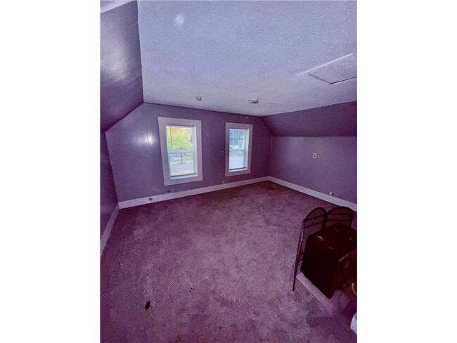 Building Photo - 20660 Holyoke Ave