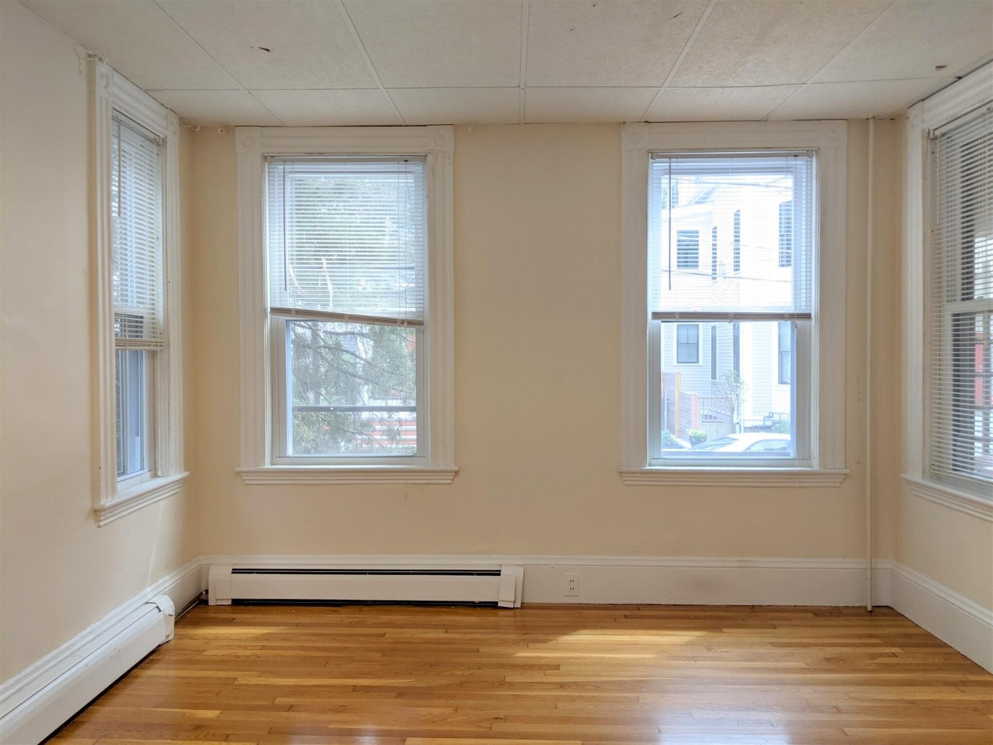 Building Photo - 20 Mossland St