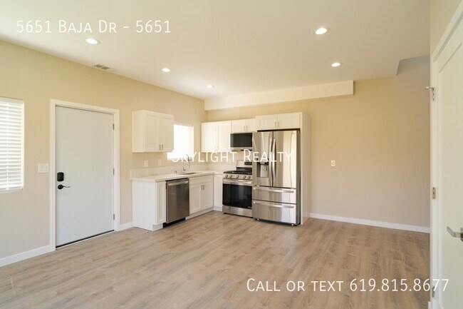 Building Photo - 5651 Baja Dr