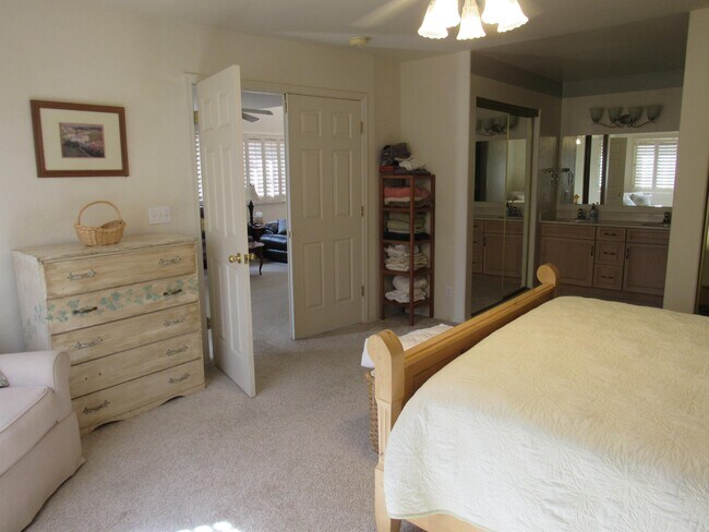 Building Photo - 11501 E Wingfoot Ct