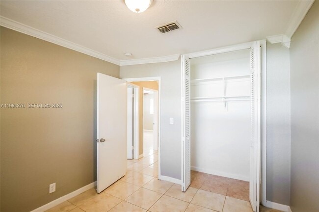 Building Photo - 4314 Taft St