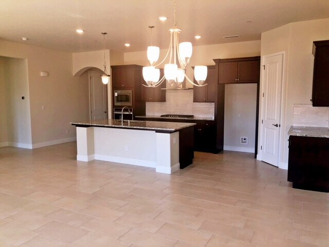 Building Photo - New Granville Home For Rent in Clovis