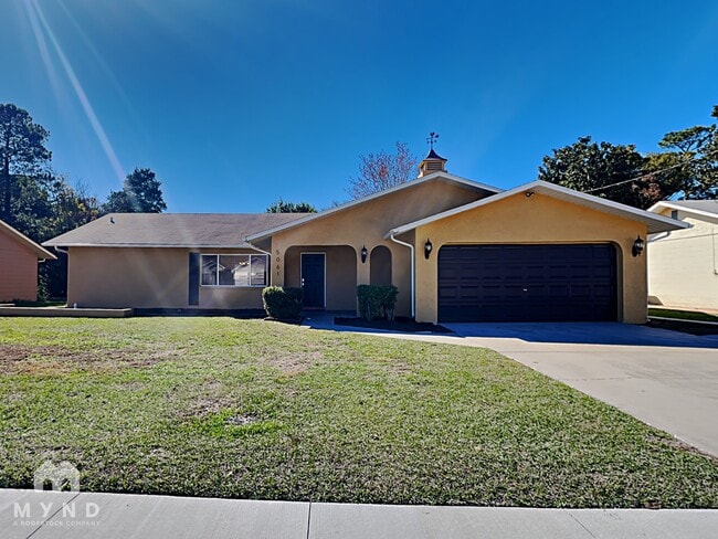 Building Photo - 5061 Elwood Rd