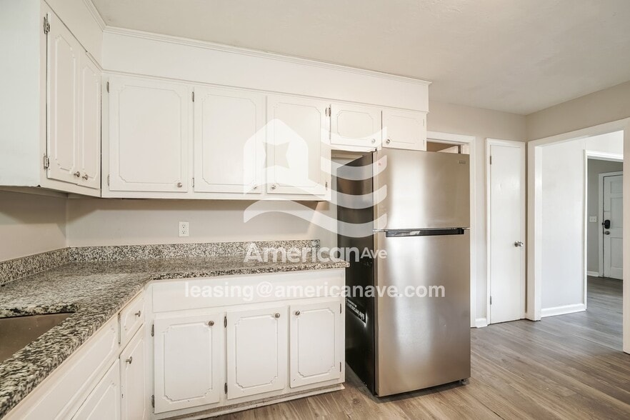 Building Photo - 2620 Providence Ct