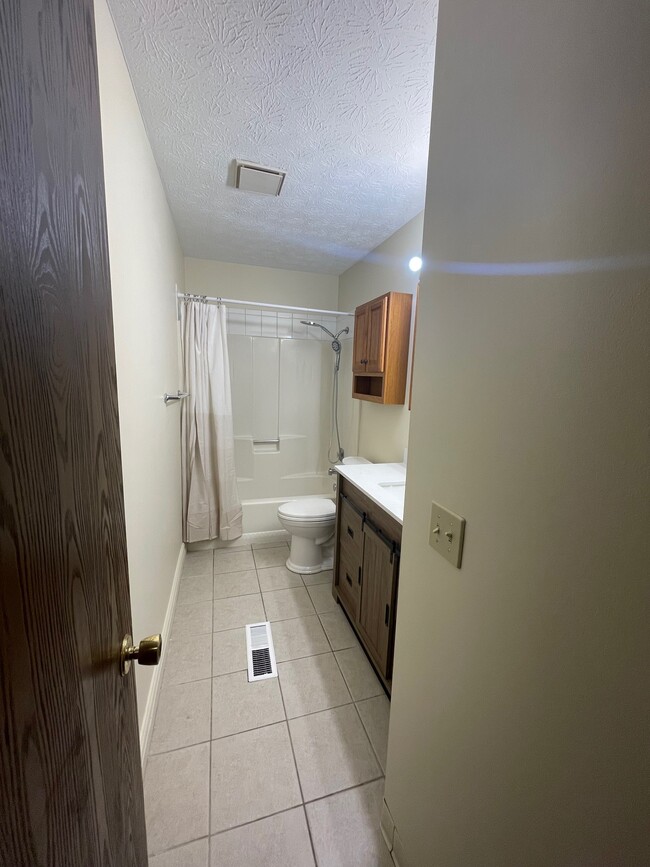 Bathroom - 3700 Perry Dr NW