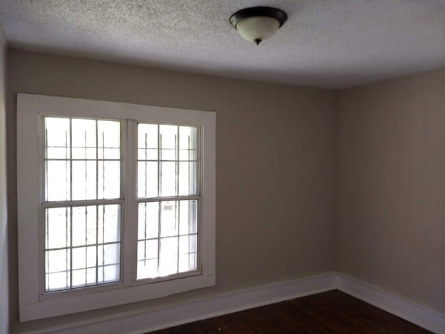 Building Photo - 481 Marianna St