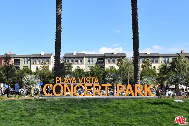 Building Photo - 13020 Pacific Promenade