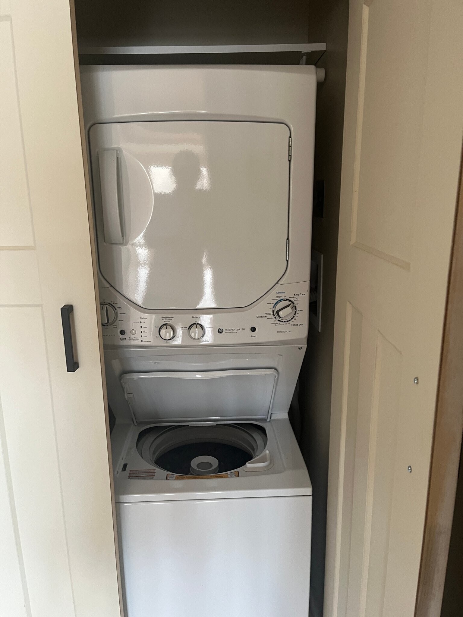 Building Photo - 5509 E Lake Dr