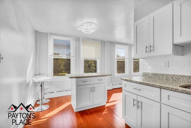 Building Photo - 4820 13th St NW #2