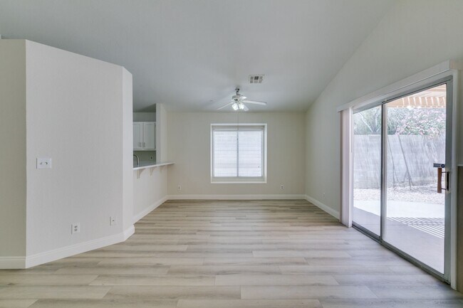 Building Photo - Charming 3-Bedroom Home with Covered Patio