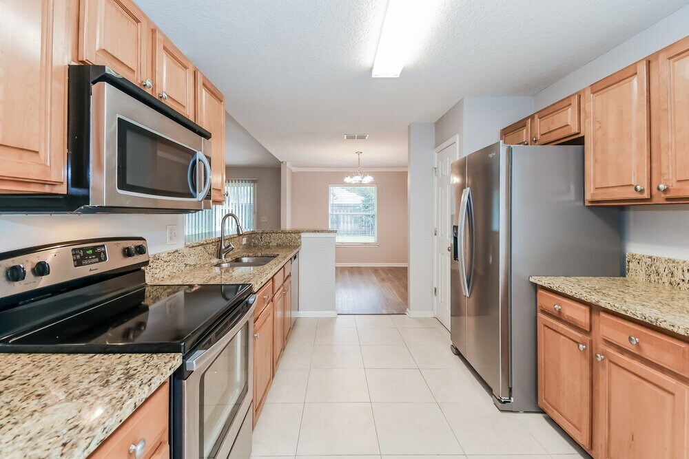 Building Photo - 552 Sparrow Branch Cir