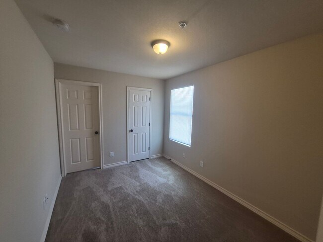 Building Photo - 4814 Appleseed Ct