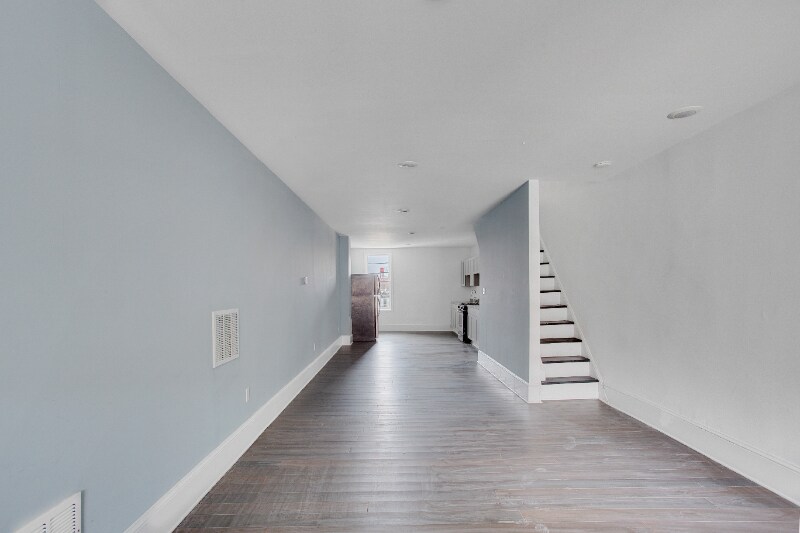 Primary Photo - 2212 W Fayette St