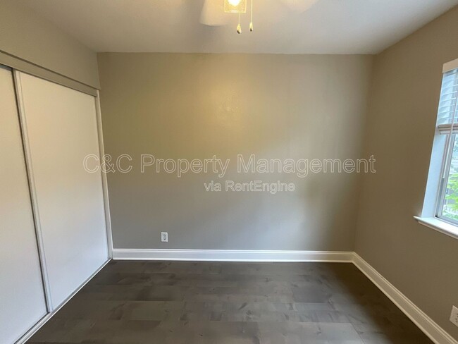 Building Photo - 6221 Barb Werner Ln