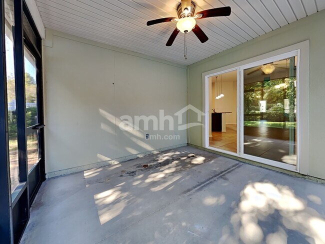 Building Photo - 603 Glendale Ln