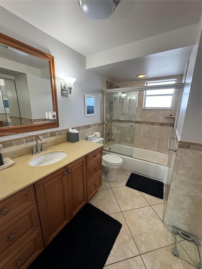 Building Photo - 505 E Dania Beach Blvd