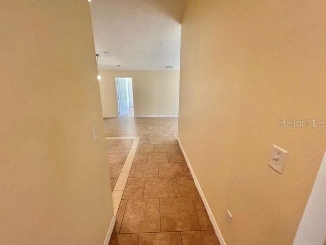 Building Photo - 1003 W King St