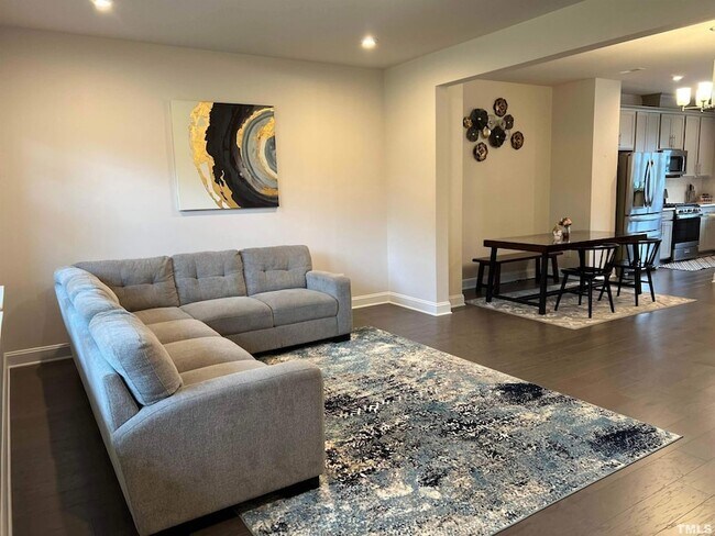 Building Photo - 822 Amley Pl