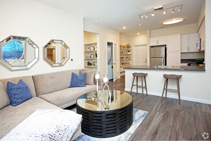 VASARI LUXURY APARTMENT HOMES 8117 Sheldon Rd Elk Grove CA 95758