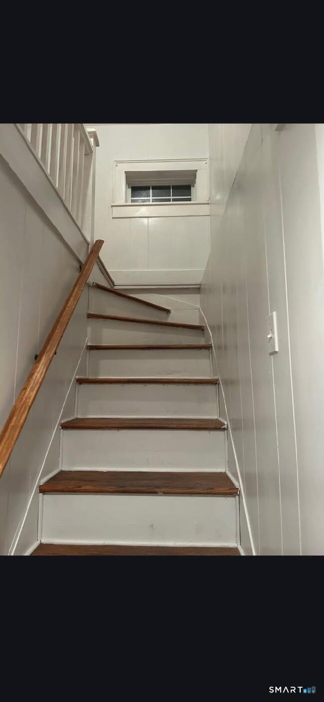 Building Photo - 34 Rock St