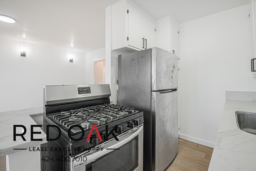 Building Photo - 6303 Cherry Ave