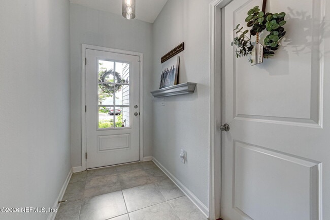 Building Photo - 124 Pine Bluff Dr