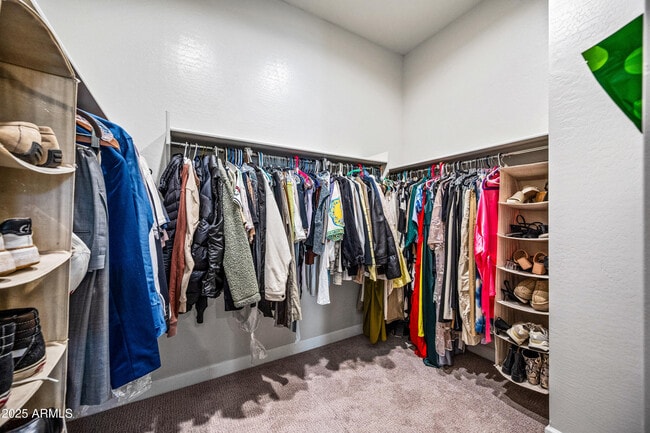 Building Photo - 4827 E Village Dr