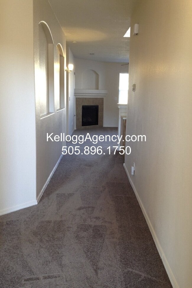Building Photo - COMING SOON - 3 Bedroom in Cabezon Subdivi...