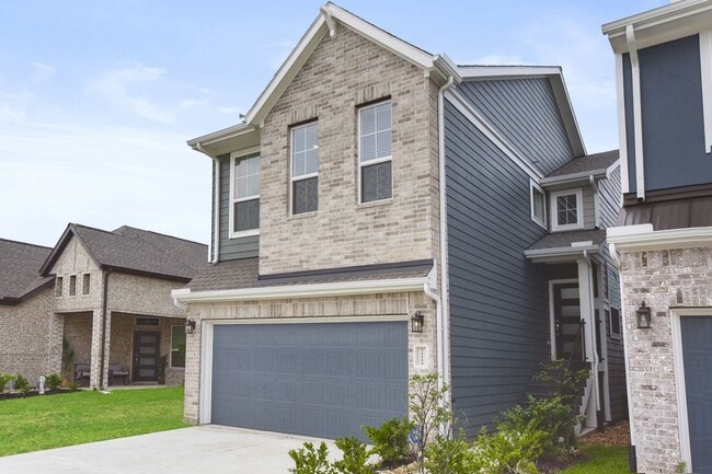 Building Photo - 21118 Garden Palm Dr