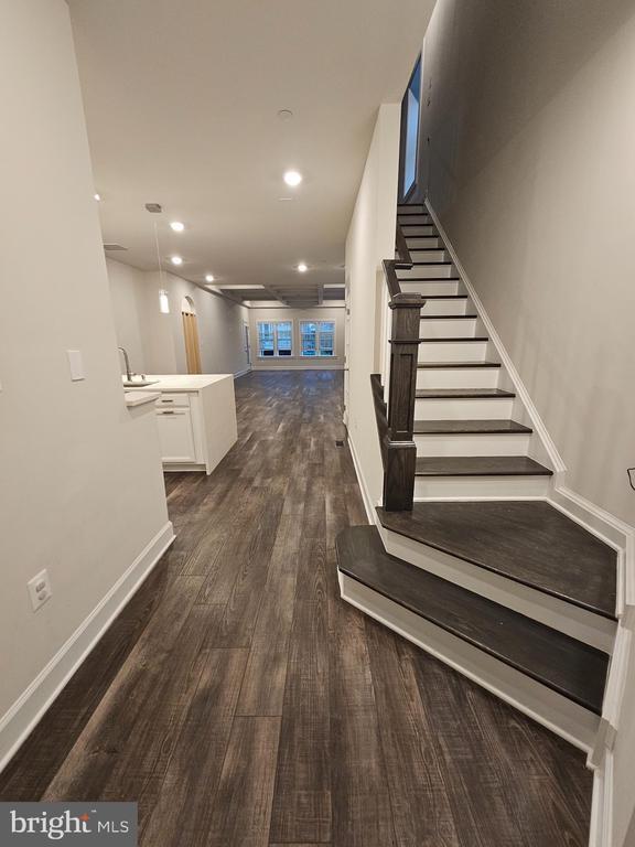 Building Photo - 2502 Vivaldi Ln