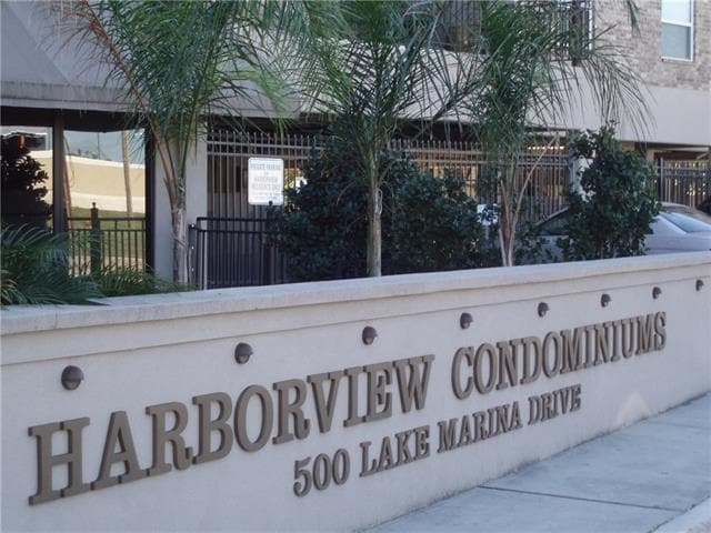 Primary Photo - 500 Lake Marina Ave