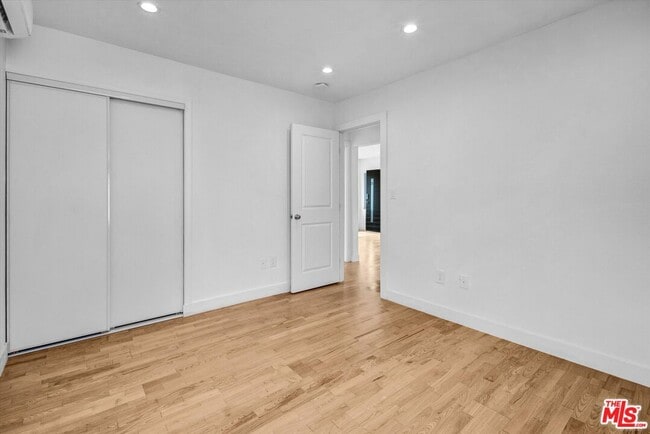 Building Photo - 21431 Moneta Ave