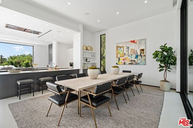 Building Photo - 1200 Angelo Dr