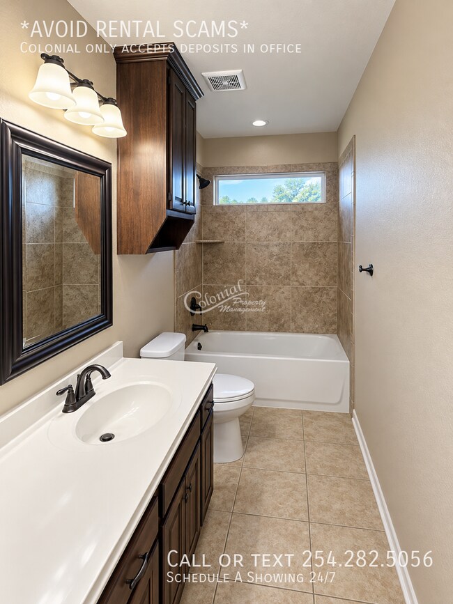 Building Photo - 3200 Wildcatter Dr