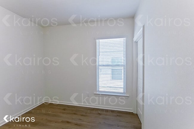 Building Photo - 116 Teddy Ln